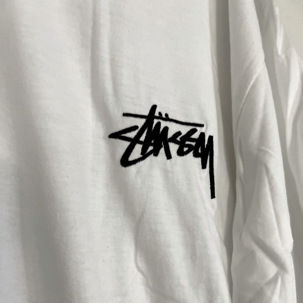 Men's Adult T-Shirt  White color Large size - BNWT